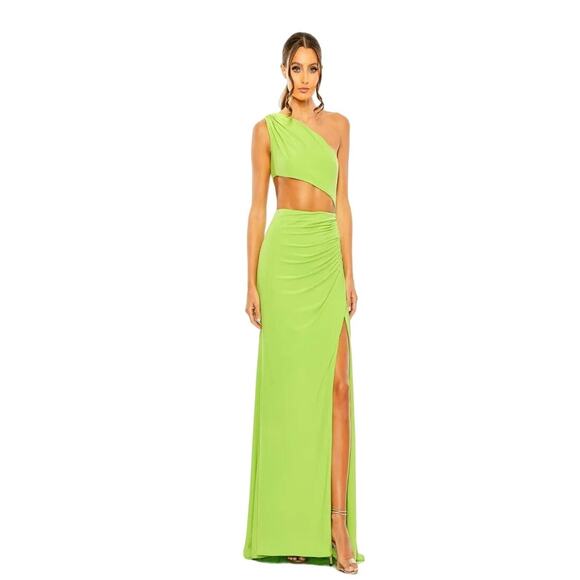 NWT MAC DUGGAL Green ONE SHOULDER CUT OUT RUCHED BACK Long GOWN 55975 size 2 - Picture 1 of 12